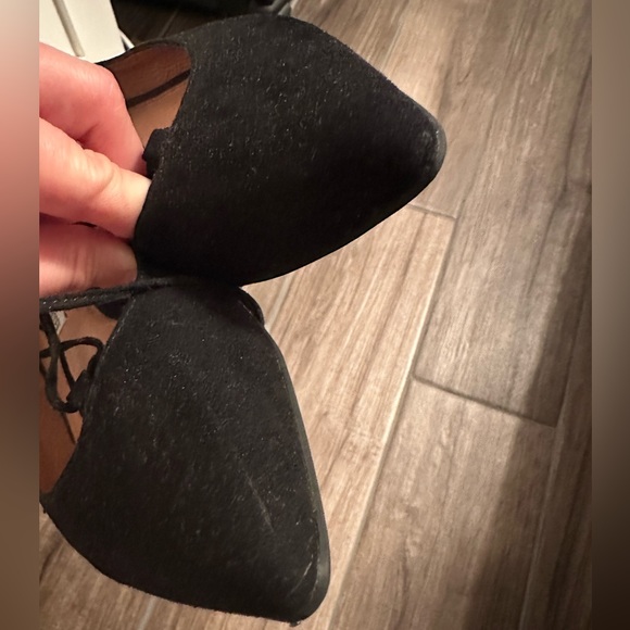 Steve Madden Suede Flats 7.5 Lace Up - Picture 3 of 5